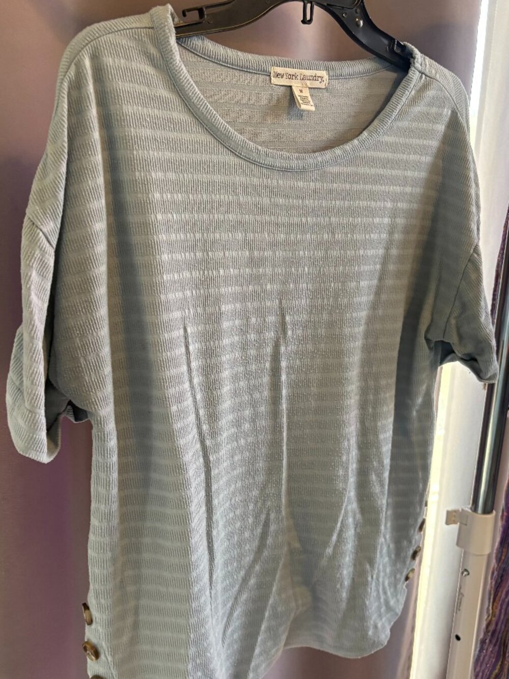 New York Laundry Baby Blue Textured Knit Top Faux Horn Side Button Detail Medium